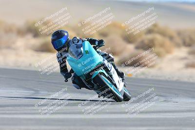 media/Jan-10-2025-CVMA Friday Practice (Fri) [[489e0da257]]/Group 4 and Trackday/Session 4 (Turn 16)/